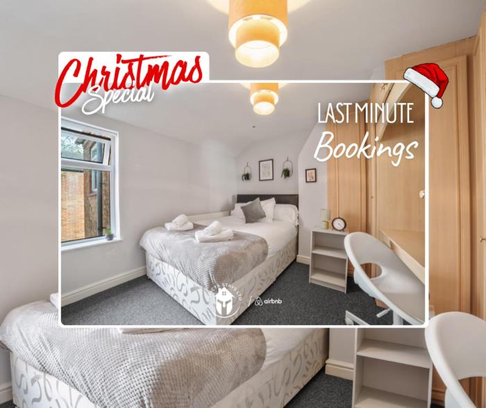 Last-Minute Specials l Exclusive Deal on 3 Bed Flat in City Centre l Sleeps 6 l Free WIFI & Parking l Desks & Netflix l IV stays Short Lets