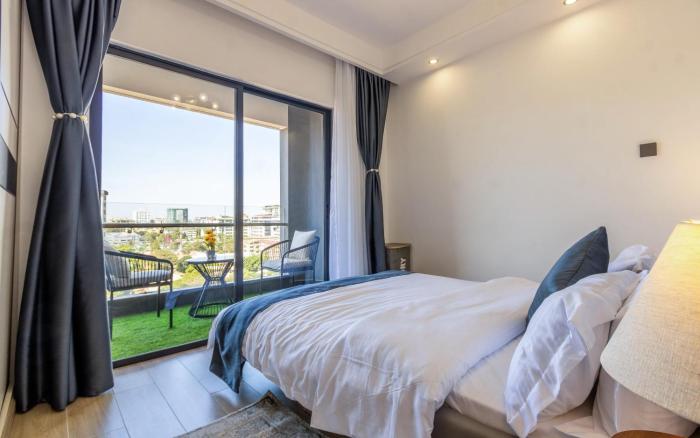 New 1BR - Kilimani - with pool and balcony