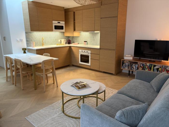 Apartment 2 or 4 people Eiffel Tower and Invalides