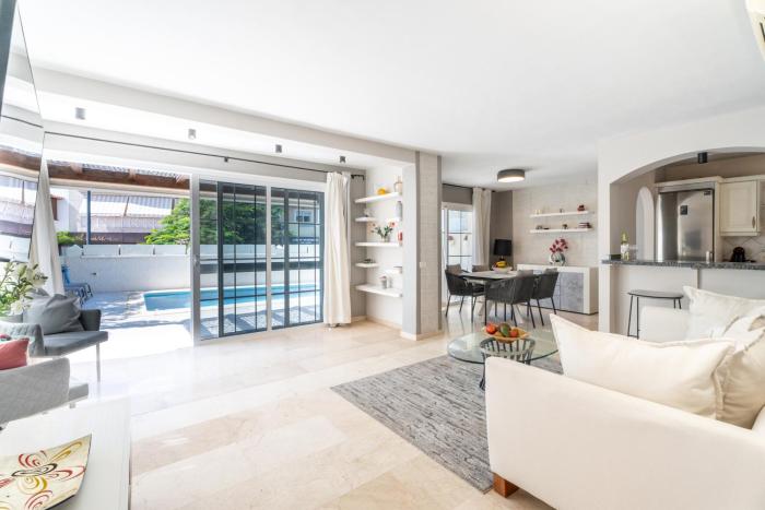 La Caleta Luxury Seaside Villa with 3 Bedrooms and Private Pool