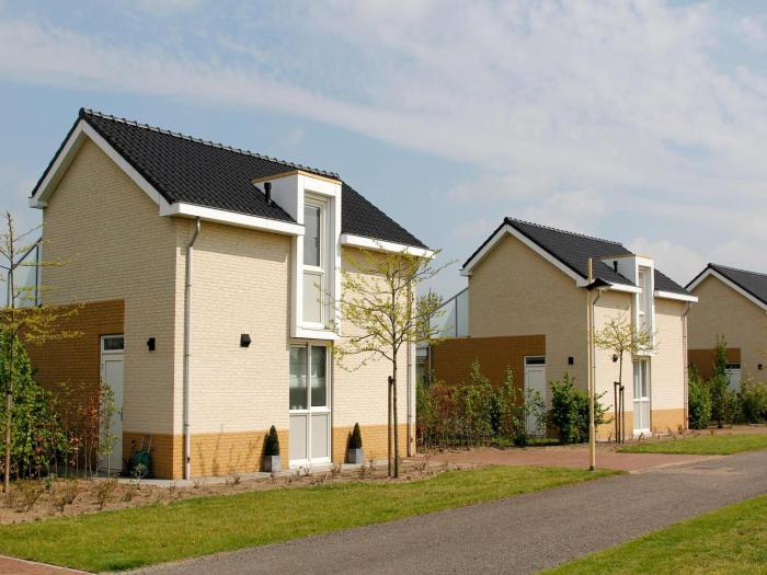 Villa on a beautiful resort with sauna and view