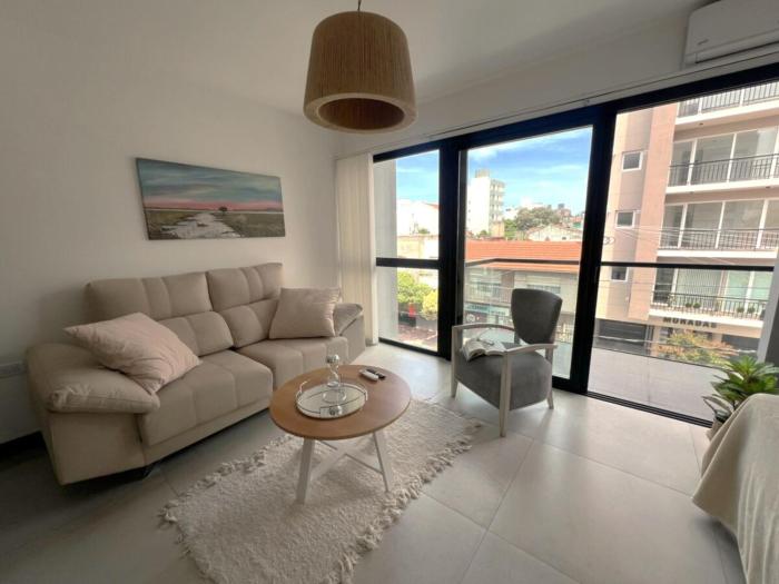 Departamento Nuevo Zona Güemes-Aldrey con cochera