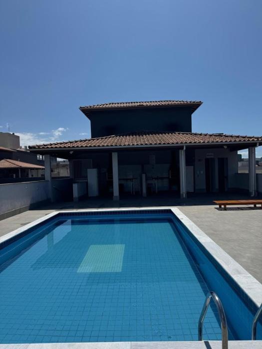 2 dormitórios com ar-condicionado, Wi-Fi e churrasqueira