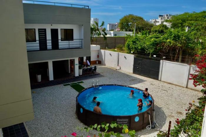 Villa vacacional piscina en playa dormida