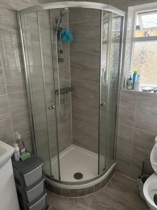 Elephant and castle zone 1 central London room