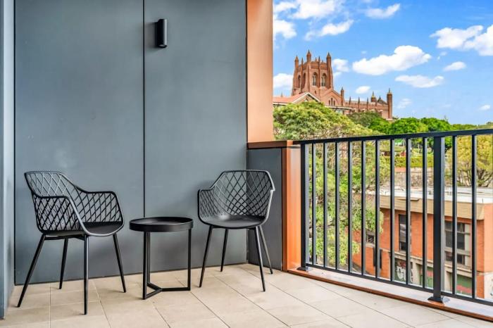 Herald Building Newcastle - Coastal City Retreat