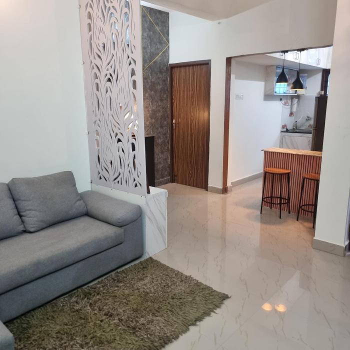 Serene & stylish 2 bhk home stay