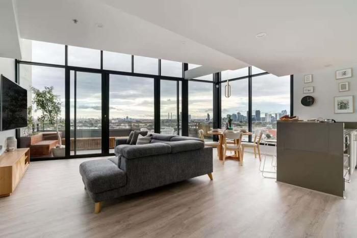 City Meets The Sea Melbourne Penthouse