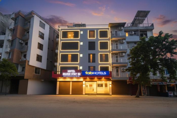 FabHotel Silver Stay 02