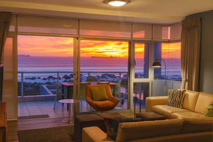 Ocean views at your private Blouberg beach retreat