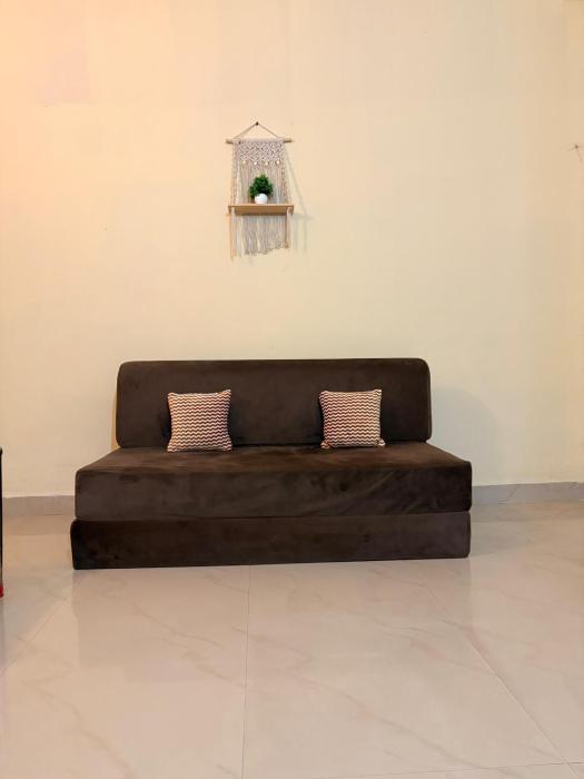 Reehas Aashray inn - A 1BHK personal home