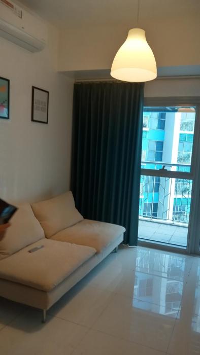 Charming 1BR with Natural Light