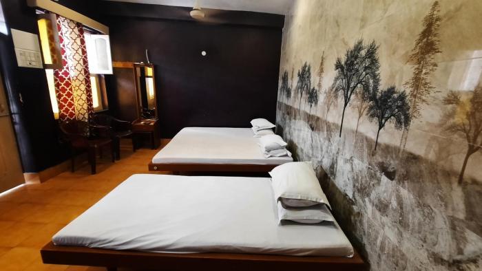 BALAN INTERNATIONAL lodging