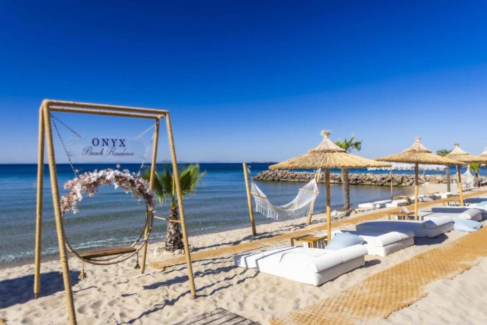 Onyx Beach Residence - Free Beach Access & Parking