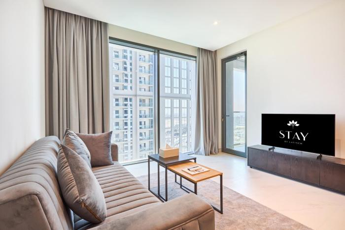 STAY BY LATINEM Luxury 1BR Holiday Home CVG 1803 near Burj Khalifa