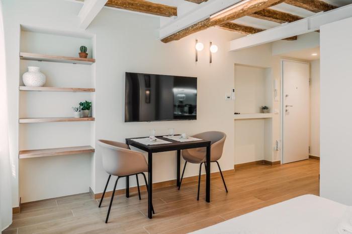 I leoni - Downtown room camera in centro a Reggio Emilia