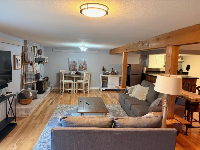 Pikes Peak Vista House - Extended Monthly Stays