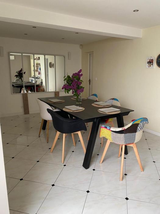 Maison chaleureuse 4 chambres Bordeaux