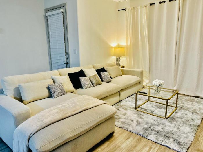 Cozy & Chic Frisco Scape