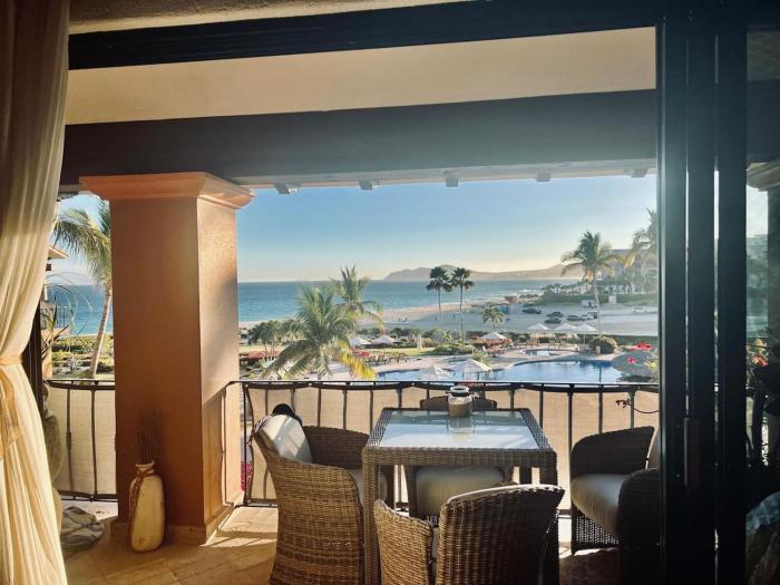 Serene Tropical Escape