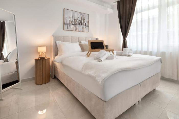 2 Room Suite - Estia Premium Apartments