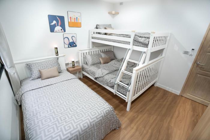 Number 31 Bangkok Family