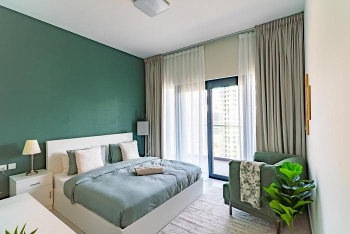 1BR with Burj Khalifa view in Business Bay