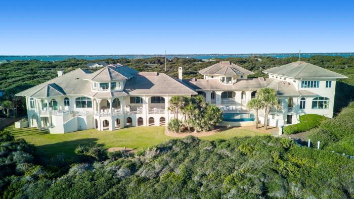 Chateau of the Isle by Emerald Isle Realty