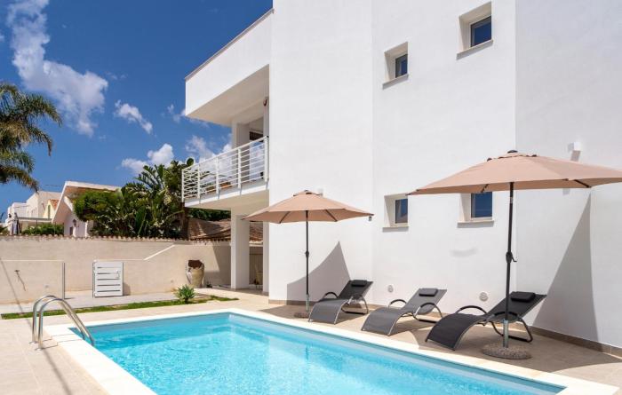 Cozy Apartment In Marzamemi With Swimming Pool