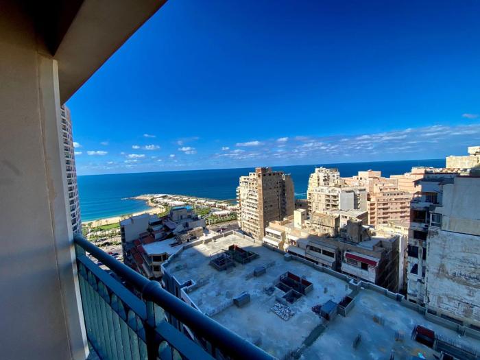 FOURSEASONS APARTMENTS San Stefano Grand Plaza