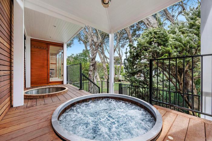 Moonah Garden Retreat – 950m to Bridgewater Bay