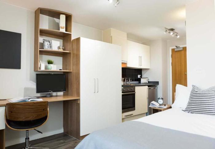 Student Only Modern Studio at South Bank Near Southwark Station