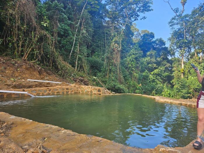 Recanto Manacá com Piscina Natural