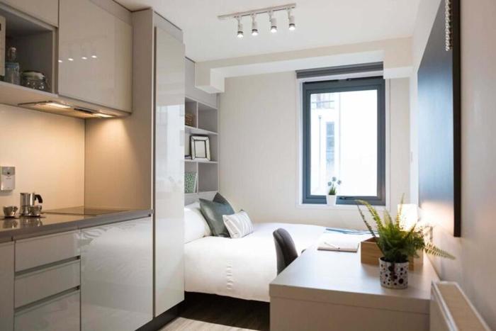 Student only Modern Studio at Islington I