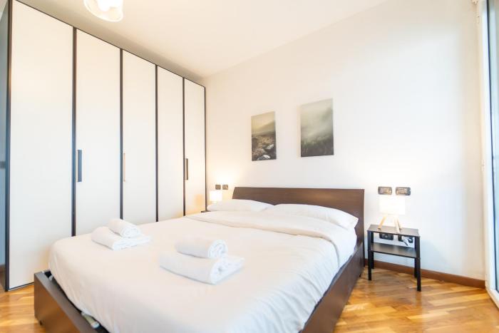 Moderno appartamento con garage, Wi-Fi, aria condizionata e terrazzo