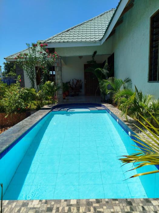 Villa hibiscus diani