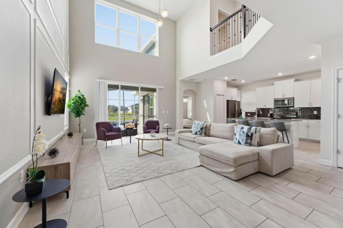 Spacious 5BR Home with Pool near Disney