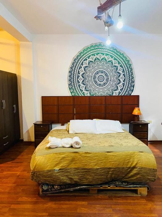 Pumpkin Cozy Panoramic Suite with King Bed