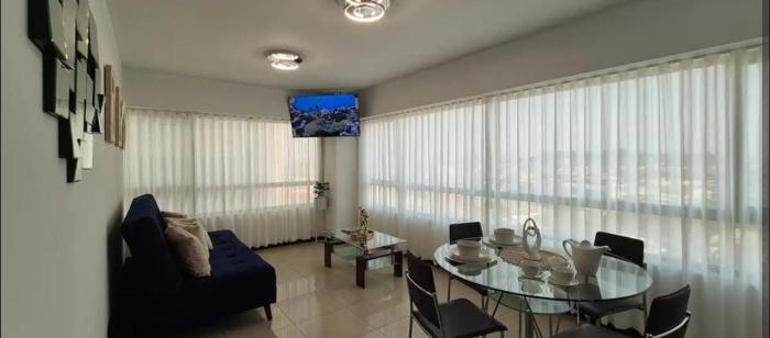 Ecusuites Family Deluxe Piso 9 Frente a Mall del Sol