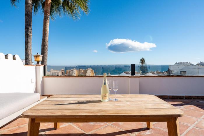 Lovely Sea view Villa with only 7 minutes walk to the Fuengirola Beach
