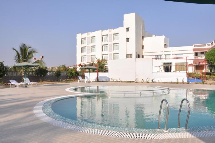Goverdhan Greens Resort Dwarka l Hotels In Dwarka
