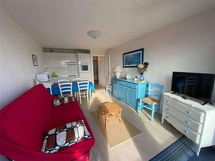 Appartement T3 avec garage, proche plage - FR-1-236-171