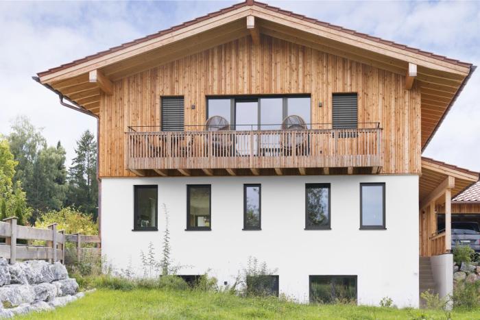 Ferienwohnung Gschwendt - zentrale und ruhige Lage mit eigenem Parkplatz
