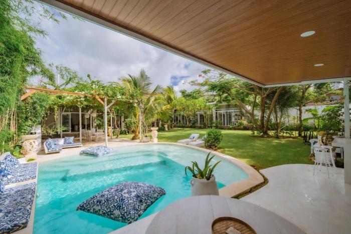 4BR Villa for Families - 5 Min to Thomas Beach