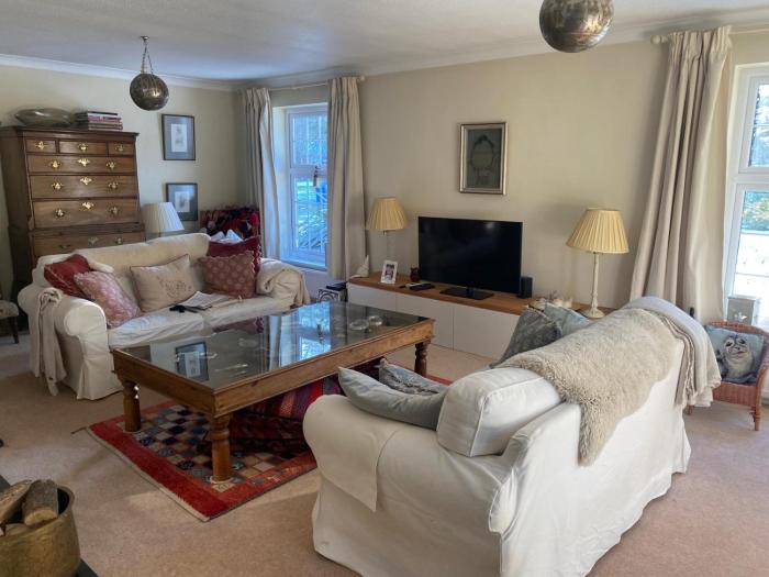 Lovely Bungalow in beautiful neighbourhood