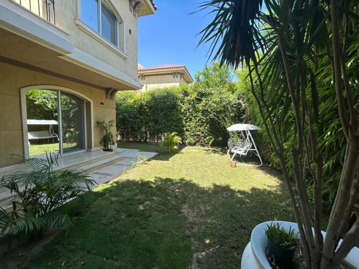 Elegant 4 Master Bedrooms Villa In Madinaty