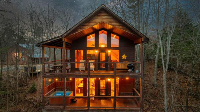 Serene Setting - Big Mtn Views - HotTub - EVCharger