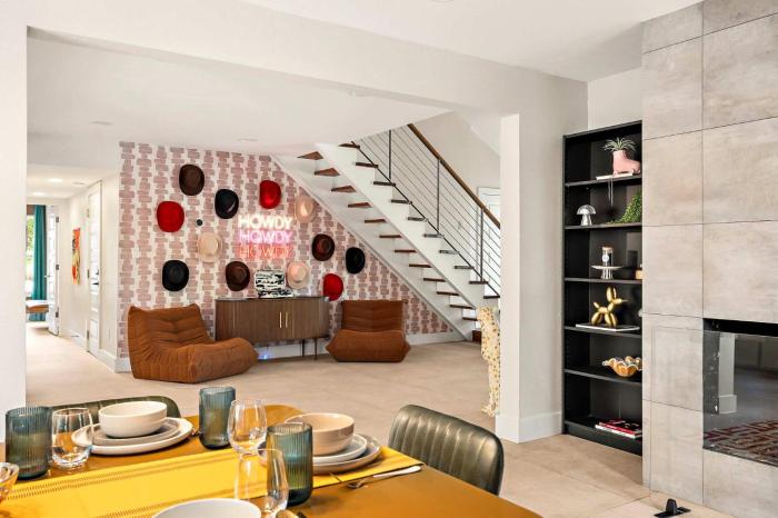 Desert Disco - 4BR Mid-Century Modern Design