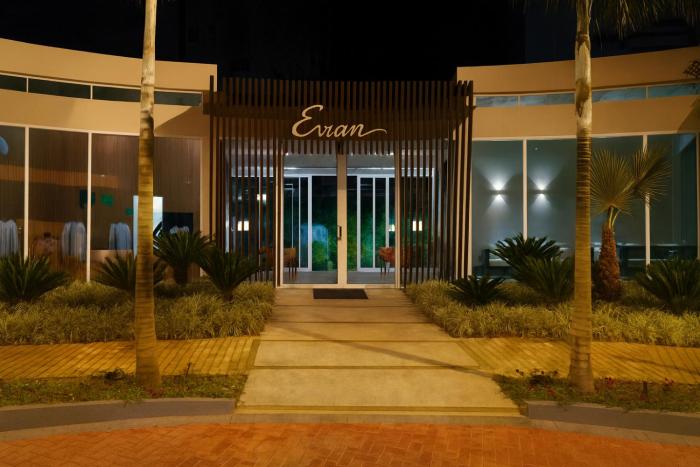 Evian Thermas Residence Caldas Novas 5 adultos 2 crianças até 11 anos