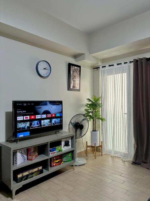 Blooms Suites - Manhattan Plaza tower 1